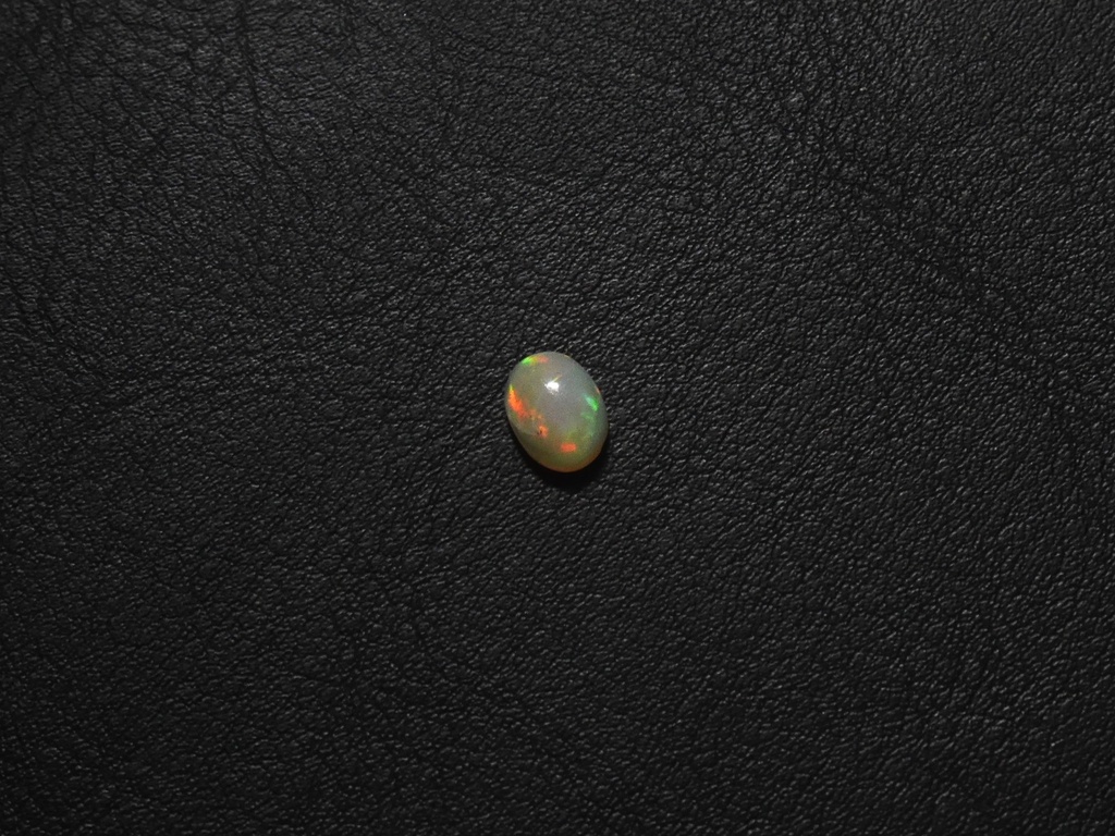White Opal (WOS04)