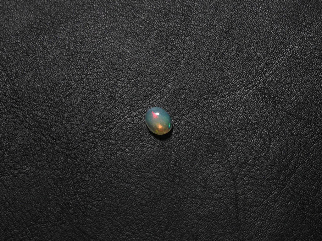 White Opal (WOS08)