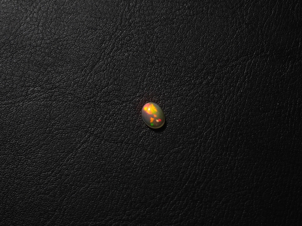 White Opal (WOS09)