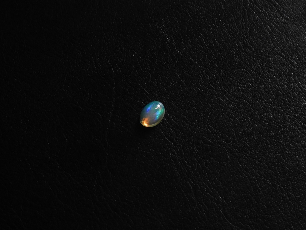 White Opal (WOS12)
