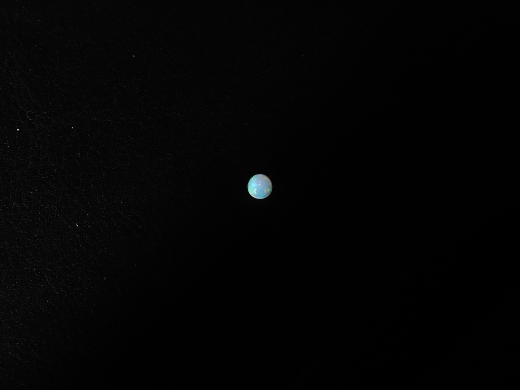 White Opal (WOSS09)