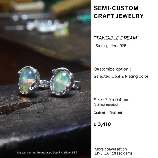 TANGIBLE DREAM STUD EARRING